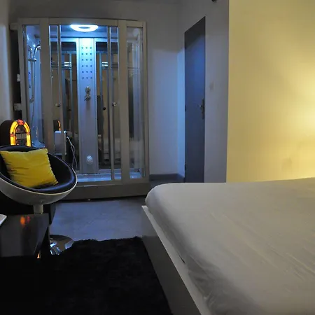 Hotel M 3*
